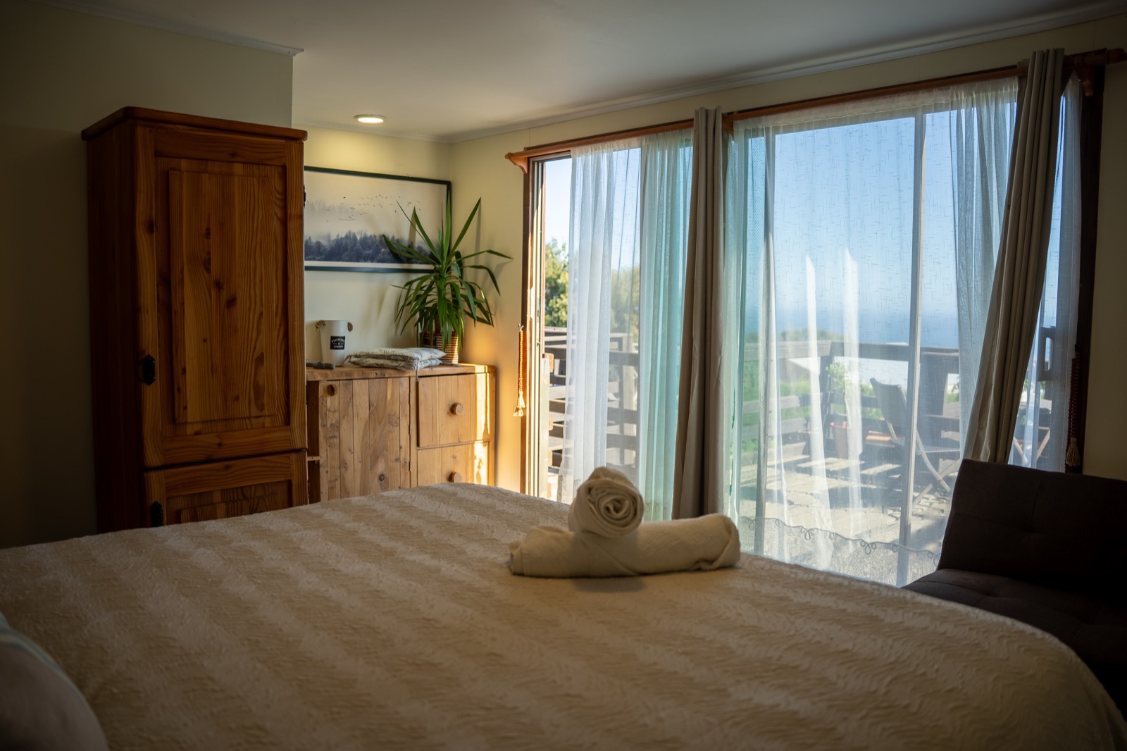 Suite con vista al mar desde la terraza privada